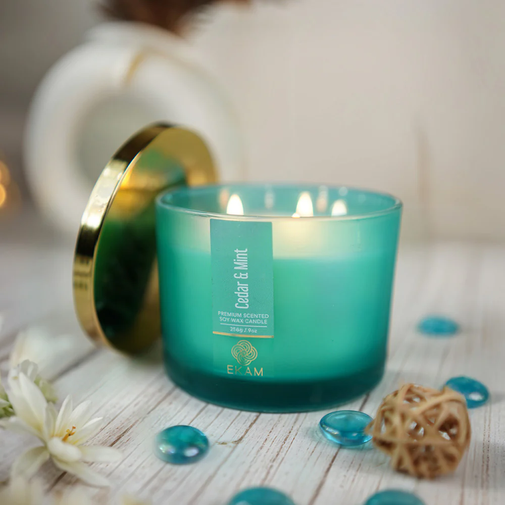 Cedar & Mint 3 Wick Scented Candle - Image 9