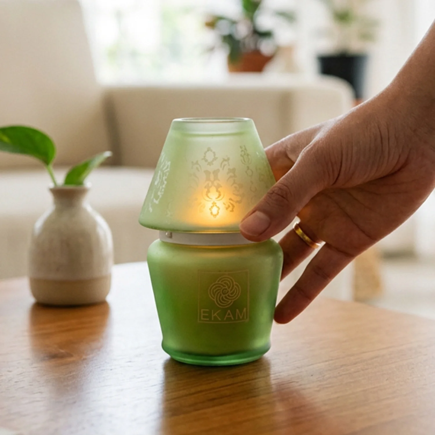 Jasmine Lampshade Scented Candle - Image 5