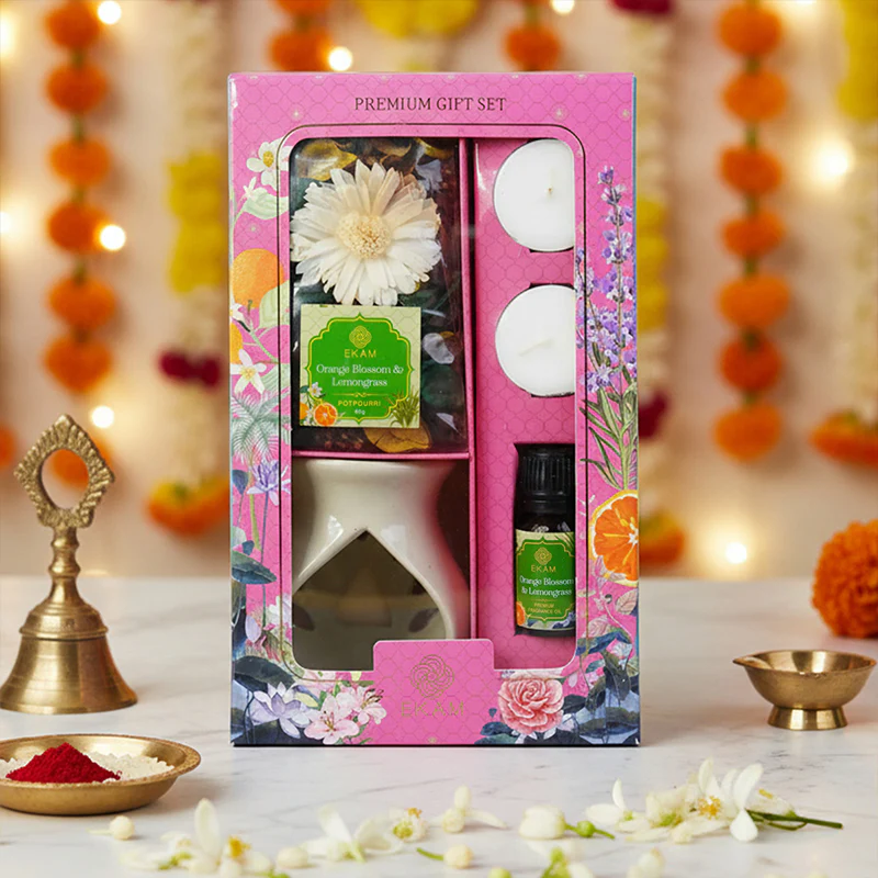 Orange Blossom & Lemongrass Ceramic Oil Warmer & Potpourri Gift Set - Image 4