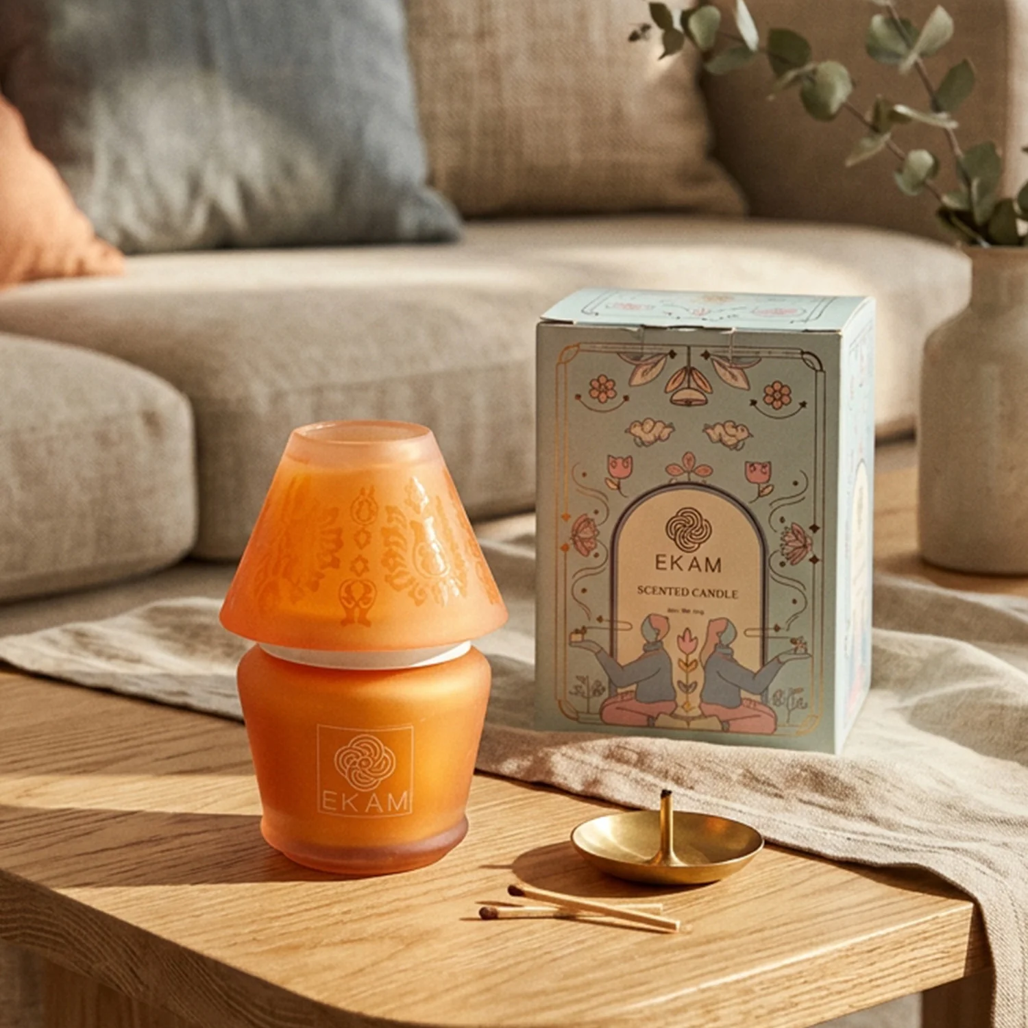 Temple Bloom Lampshade Scented Candle - Image 4
